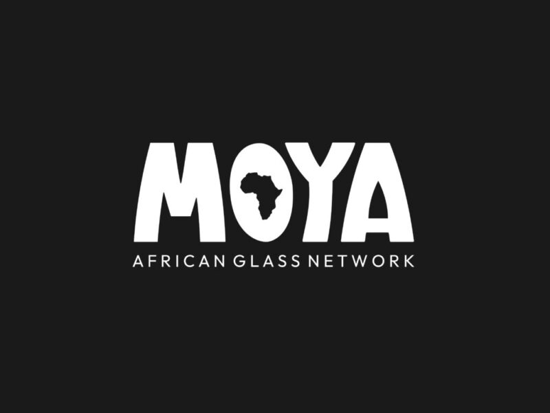 1_Moya_Logo_for_Insta-02